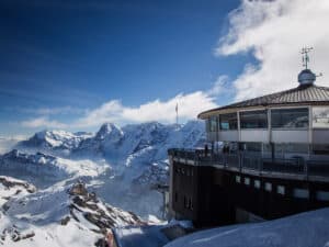 Party auf 3.000 Metern Höhe: Detour Discoteuque feiert 2024 in der Schweiz