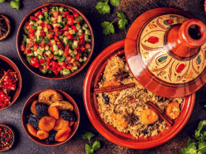 Lamm Tajine: Marokkanisches Traditionsgericht mit Backobst