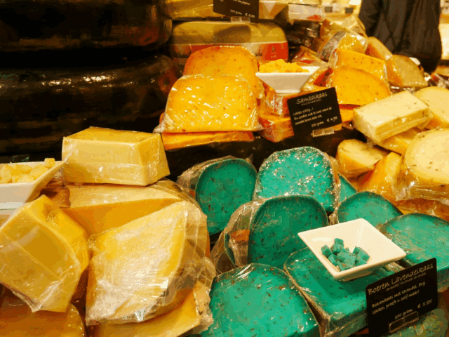 Von Burrata bis Queso Manchego: Eine Käsetour durch Europa